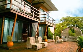 Ilha Do Mel Lodges